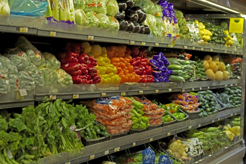 magasin-LE ROURET-min_vegetables_supermarket_food_market_fresh_shopping_healthy_grocery-1092786