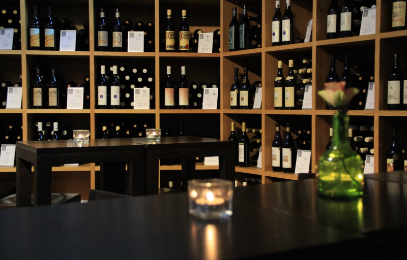 magasin-LE ROURET-min_wine_vinorama_wine_bottle_cellar_red_wine_wines_storage_wine_rack-1077047